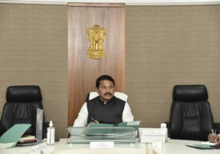 आक्रमक तेवढाच अभ्यासू नेता