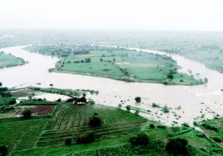 सांडस चिंचोलीकरांचे पुनर्वसनाचे ग्रहण कधी सुटणार