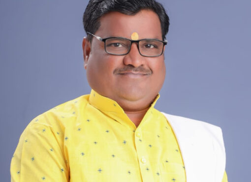 अध्यात्माला सामाजिक जोड देणारे अनंत जोशी