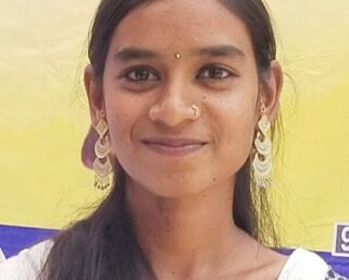 प्रज्ञा देशमानेची शिकवणीशिवाय ९० टक्के गुणांना गवसणी 