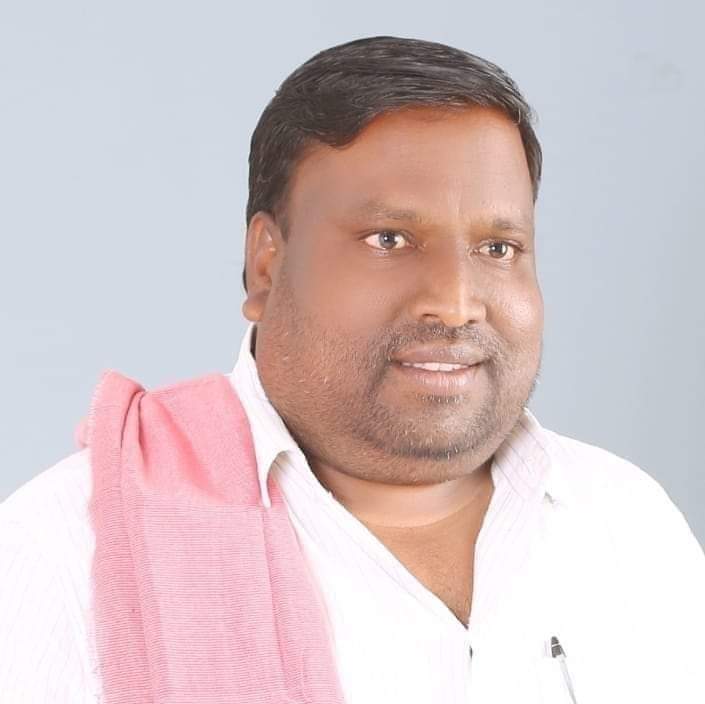 सामाजिक भान जपणाऱ्या अॅड.नारायण गोले यांच्या वकिलीला दीड दशक