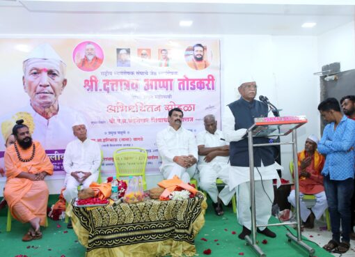 दत्तात्रय तोडकरी हे प्रामाणिक आणि कष्टाळू स्वयंसेवक