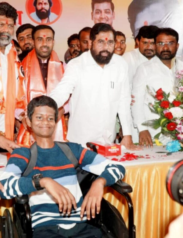 आरोग्यसेवक बाजीराव चव्हाण यांची सामाजिक बांधिलकी