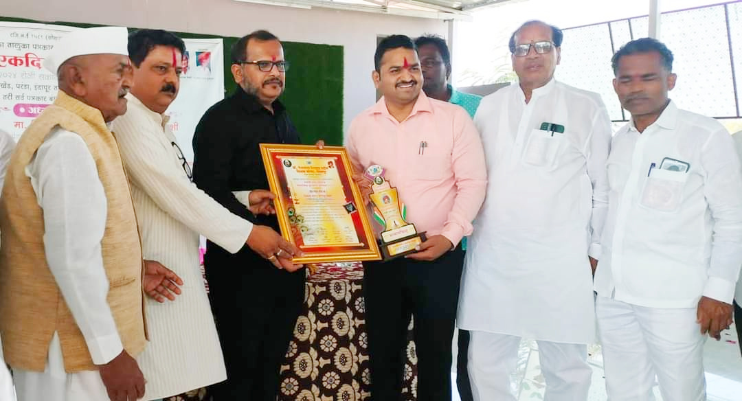मायभूमीतील शिक्षकांनी केलेला गौरव अधिक प्रेरणादायी : मंगेश चिवटे