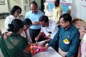 दोन लाखांपेक्षा अधिक बालकांना पोलिओ लसीकरण