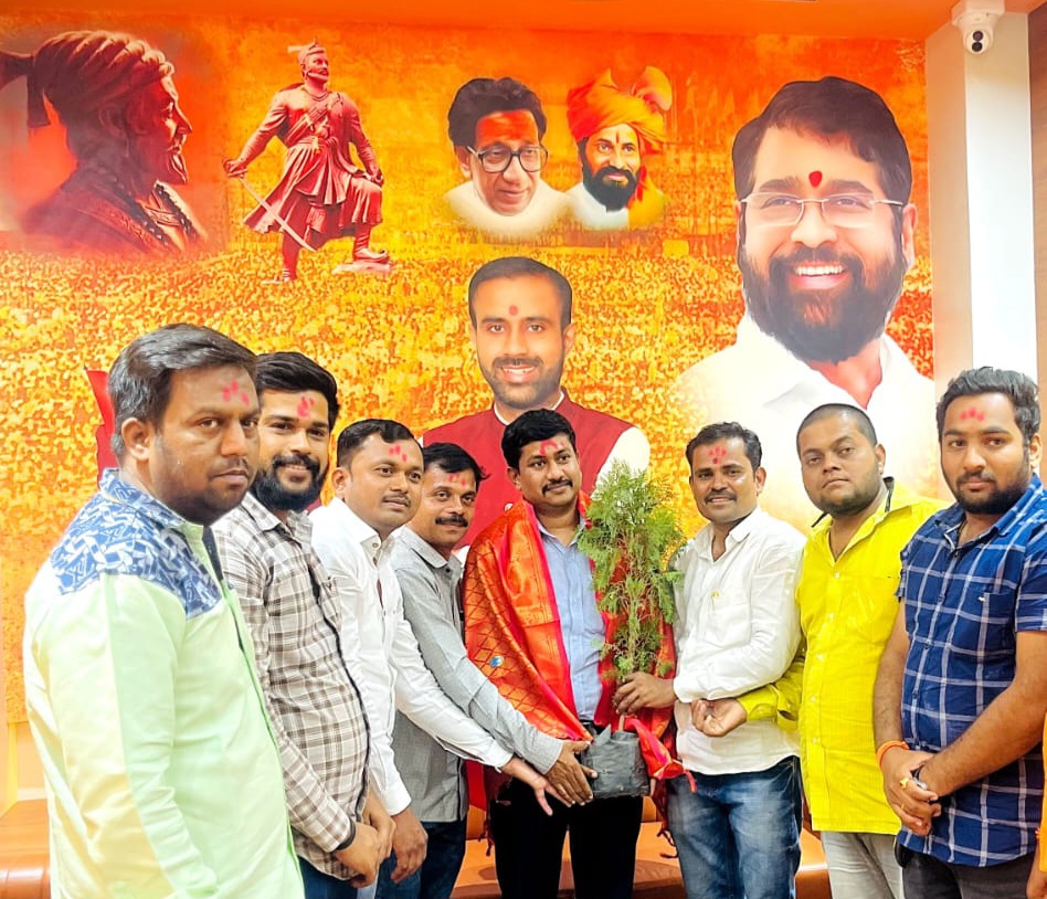 शिवसेना वैद्यकीय मदत कक्ष राज्यप्रमुख रामहरी राऊत यांची बीड संपर्क कार्यालयास भेट