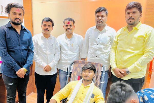 चला रक्ताचे नाते जोडूया, धर्मवीर प्रतिष्ठानने दिला कृतीतून संदेश
