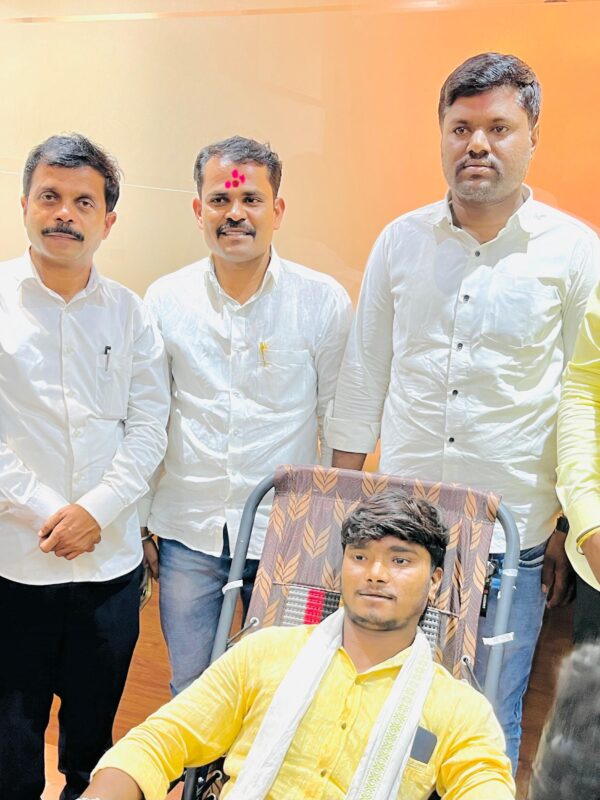 चला रक्ताचे नाते जोडूया, धर्मवीर प्रतिष्ठानने दिला कृतीतून संदेश