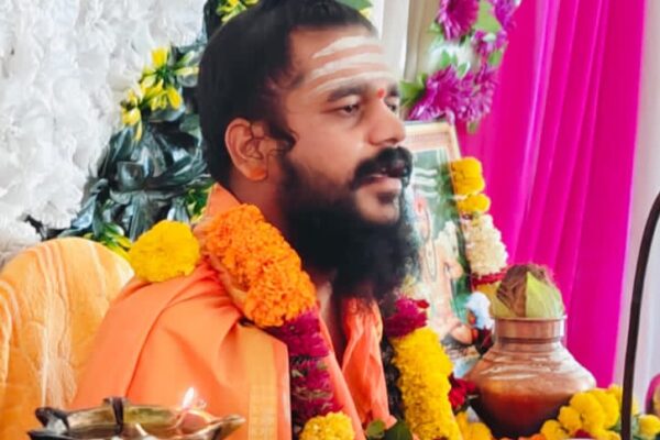 तपोनुष्ठानानंतर श्रीगुरू चंद्रशेखर शिवाचार्य महाराजांचे जंगी स्वागत