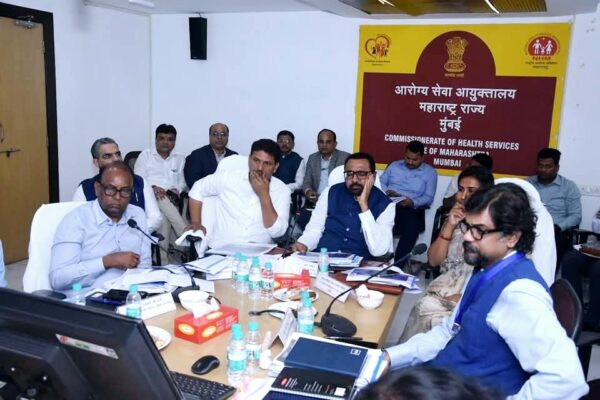 केंद्राच्या निधीचा उपयोग करून राज्यातील आरोग्य यंत्रणा सक्षम करावी
