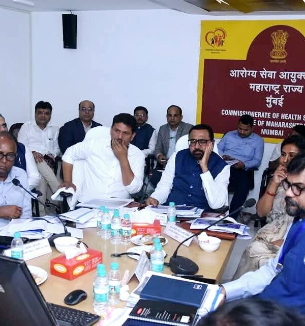 केंद्राच्या निधीचा उपयोग करून राज्यातील आरोग्य यंत्रणा सक्षम करावी