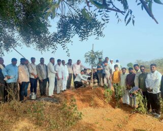 आईंच्या स्मृती जागविण्यासाठी रक्षा विसर्जनातून पर्यावरण जागृती 