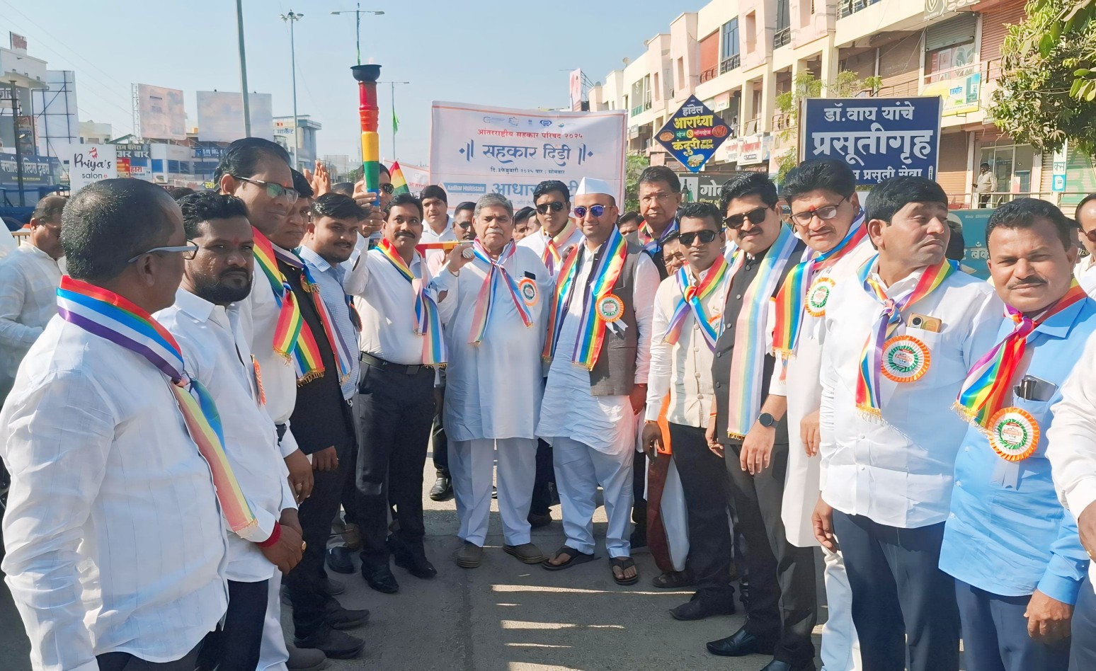 माजलगाव अभूतपूर्व सहकार दिंडीने दुमदुमले