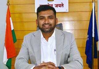 विवेक जॉन्सन यांनी स्विकारला बीड जिल्हाधिकारी पदाचा पदभार