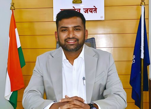 विवेक जॉन्सन यांनी स्विकारला बीड जिल्हाधिकारी पदाचा पदभार