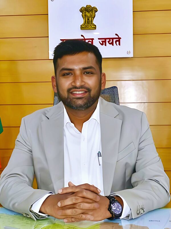 विवेक जॉन्सन यांनी स्विकारला बीड जिल्हाधिकारी पदाचा पदभार