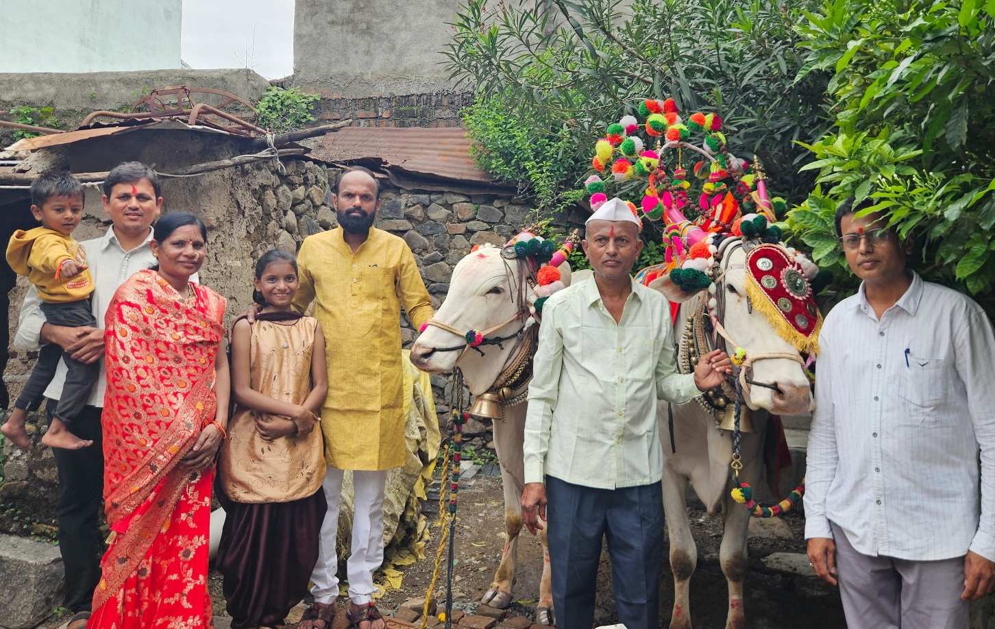 माजलगावात पारंपारिक पध्दतीने बैलपोळ्याची मिरवणूक उत्साहात