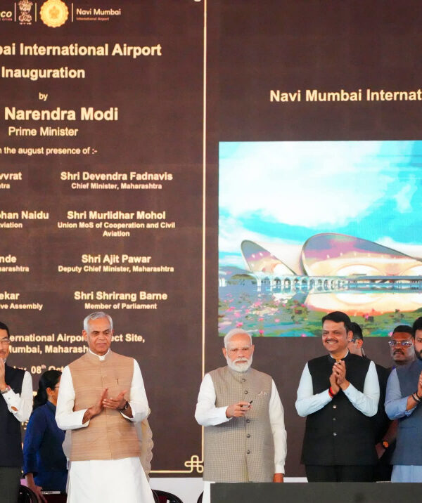 नवी मुंबई विमानतळ, मेट्रो तीनचा अंतिम टप्प्याचे प्रधानमंत्री नरेंद्र मोदी यांच्या हस्ते उद्घाटन