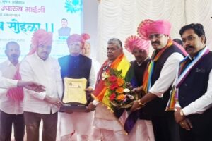श्री मंगलनाथ मल्टीस्टेटचे अध्यक्ष आर.जी.कानडे जीवन गौरव पुरस्काराने सन्मानित