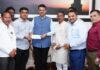 मराठवाड्यातील पूरग्रस्तांसाठी मंगेश चिवटेंचा मदतीचा हात!