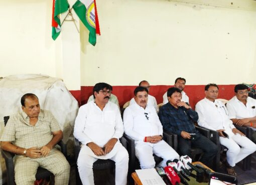 शहराच्या सर्वांगीण विकासासाठी चाऊस मेहरीन शिफा बिलाल यांना नगराध्यक्ष पदाची उमेदवारी : मोहन जगताप