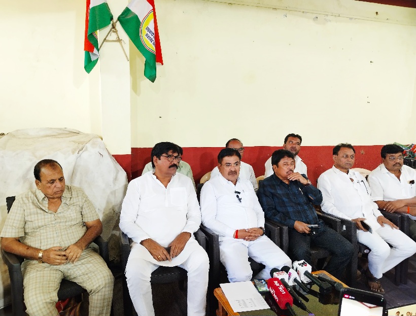 शहराच्या सर्वांगीण विकासासाठी चाऊस मेहरीन शिफा बिलाल यांना नगराध्यक्ष पदाची उमेदवारी : मोहन जगताप