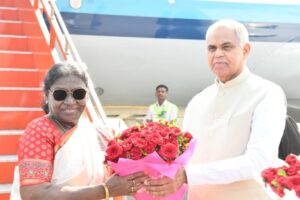 राष्ट्रपती द्रौपदी मुर्मू यांचे छत्रपती संभाजीनगर येथे आगमन व स्वागत