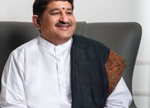माजलगावात चैतन्य महाराज देगलूरकर यांची तीन दिवसीय प्रवचनमाला