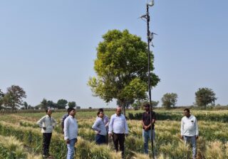 माजलगाव तालुक्यातील पहिले ए.आय. आधारित हवामान केंद्र गंगामसला-तेलगाव खुर्द येथे कार्यान्वित