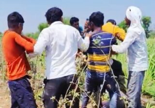 खाडेवाडी येथे ऊसतोड मजुराला मारहाण; तिघांविरुद्ध गुन्हा नोंद