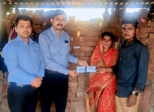 तुळजाभवानी अर्बनकडून मानवतेचा आदर्श