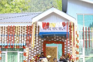 पहलगाम हल्ल्यातील शहीद आदिल हुसैन शाह यांच्या कुटुंबाला नवे घर