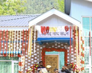 पहलगाम हल्ल्यातील शहीद आदिल हुसैन शाह यांच्या कुटुंबाला नवे घर