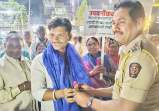 माजलगावात डीजेमुक्त मिरवणूक; तीन मंडळांचा पोलिसांकडून सन्मान