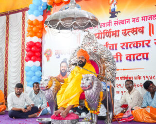 मुलांच्या आवडीला प्रोत्साहन द्या; केवळ डॉक्टर-इंजिनियर होण्याचाच आग्रह धरू नका – श्रीगुरू चंद्रशेखर शिवाचार्य महाराज