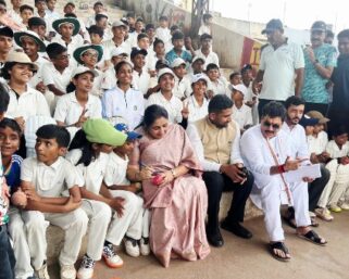 क्रीडा संकुलाला ‘सरप्राईज व्हिजीट’; बीडच्या खेळाडूंना सुविधांची हमी