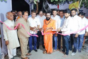 मोंढा गणेश मंडळात साकारला प्राचीन गुफा व कालियामर्दनाचा भव्य देखावा
