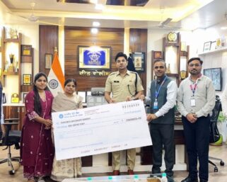 कर्तव्यनिष्ठ पोलिस अंमलदार सौदागर सावंत यांच्या कुटुंबाला एसबीआयकडून १ कोटींची मदत